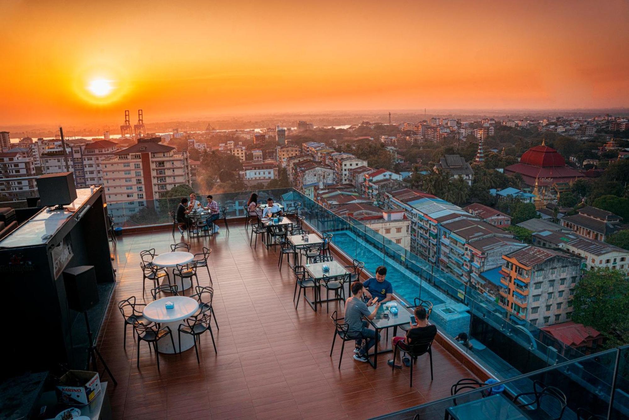 Hotel Sanchaung Yangon Exterior photo